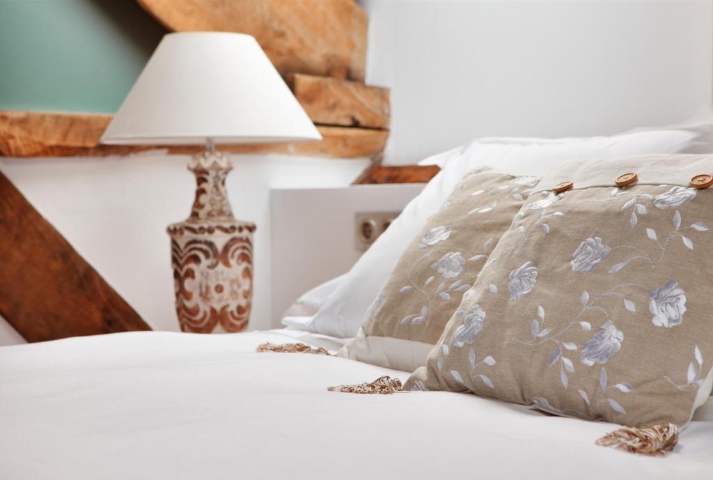 מלון Villabajo La Casona Del Viajante - Adults Only חדר תמונה